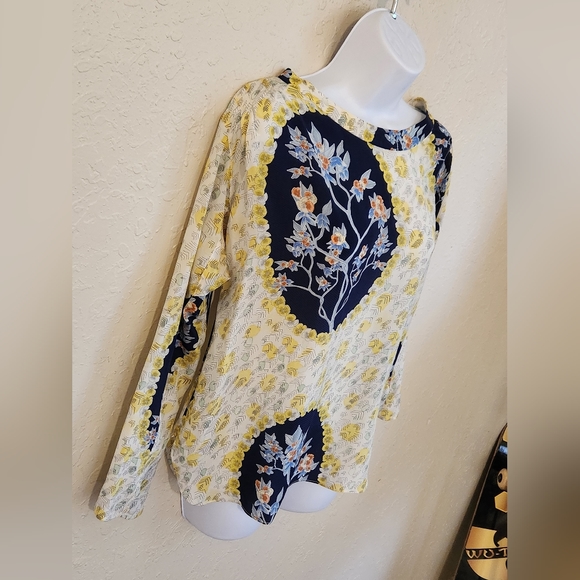 Anthropologie Chris Benz "Aunt Esther Cameo Blouse" Size 0 - Picture 3 of 9